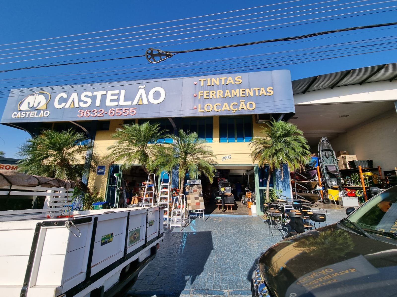 Castelão das Tintas Ferramentas Locação de Equipamentos para Construção  Vitória Brasil - Área 17 - Seu guia de empresas em São José do Rio Preto e região.